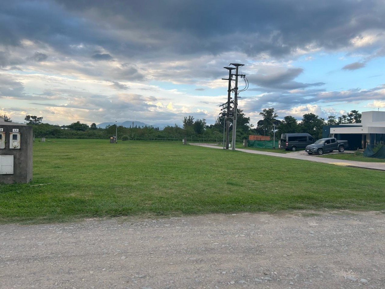 Country El Mirador - Los Nogales Lote Esquina de 400 m2