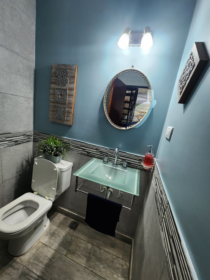 B° Sur- Rondeau al 1000 - Casa Reformada de 5D + Local + Cochera