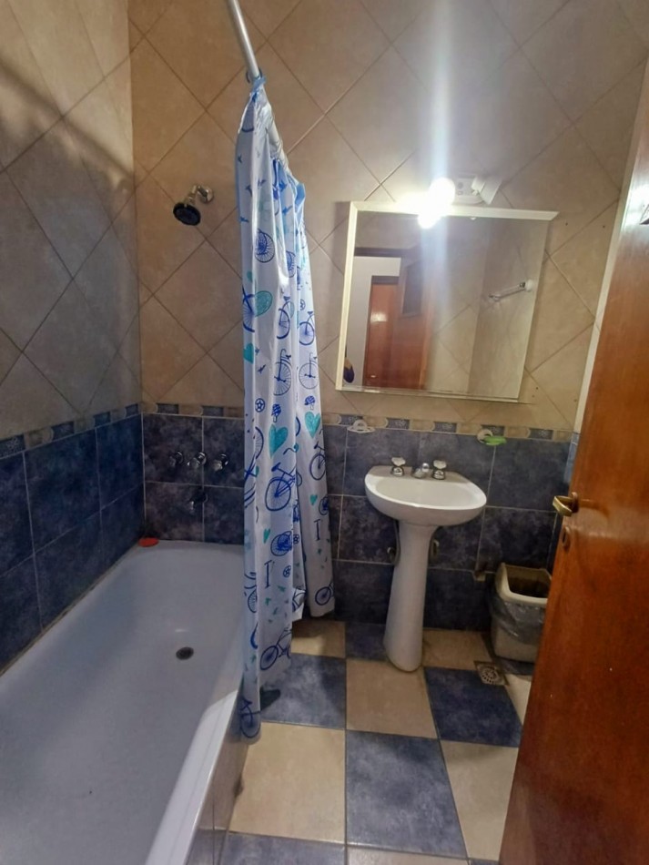 Termas de Rio Hondo - Casa Centrica De 3D + Cochera Av. San Martin al 600