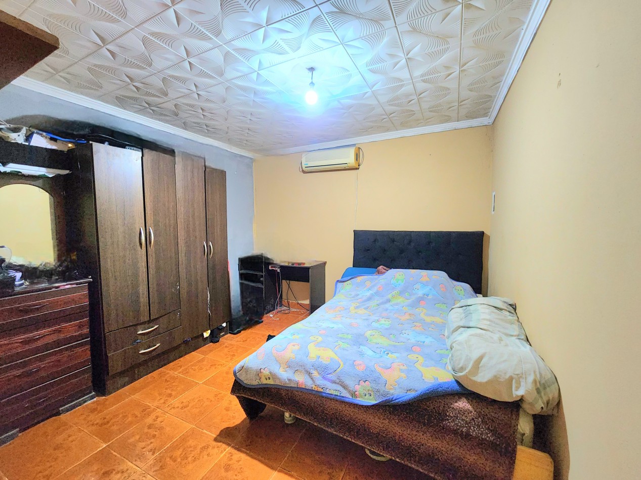 Villa Mariano Moreno - Apta Credito!! Casa de 3D + Fondo y Cochera c/ 37 al 600    