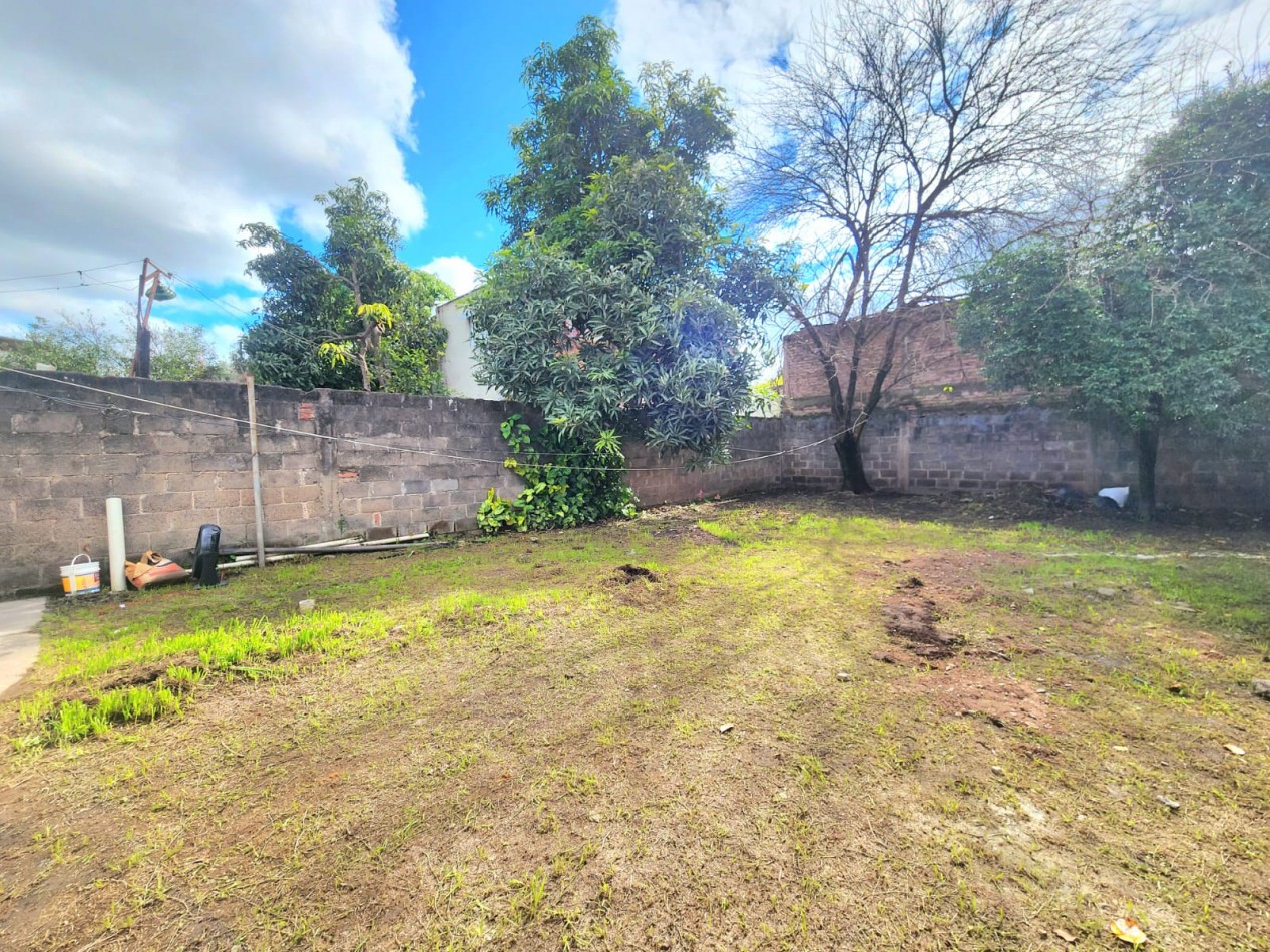 Villa Mariano Moreno - Apta Credito!! Casa de 3D + Fondo y Cochera c/ 37 al 600    