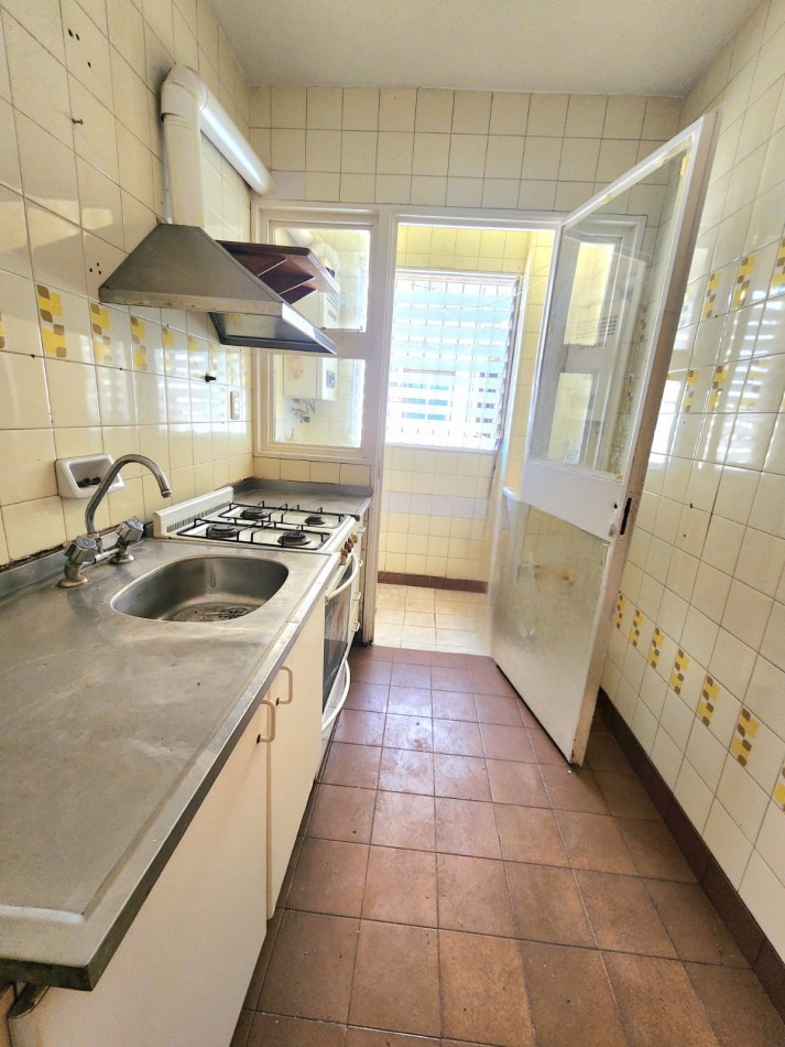 B° Norte - Laprida 642- Depto. 2 Dormitorios 