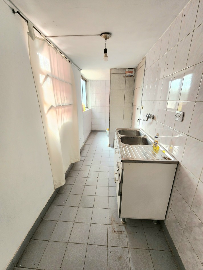 Av. San Ramon al 800 - Depto. Planta Baja de 3D con cochera y Jardin -  B° Señalero