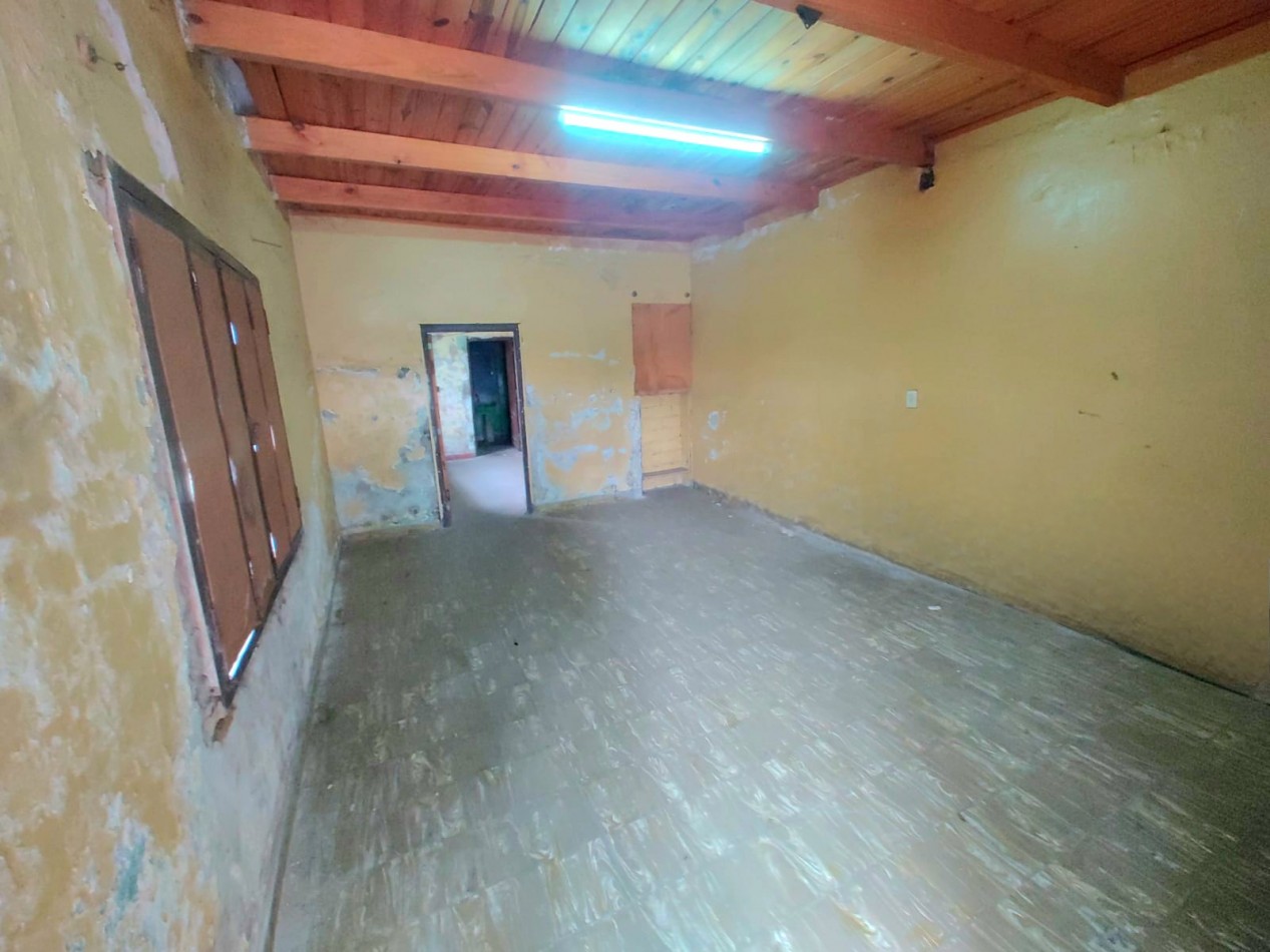 Aguilares Frente Terminal Omnibus Local + Casa + Galpon Av. Sarmiento y Granaderos 