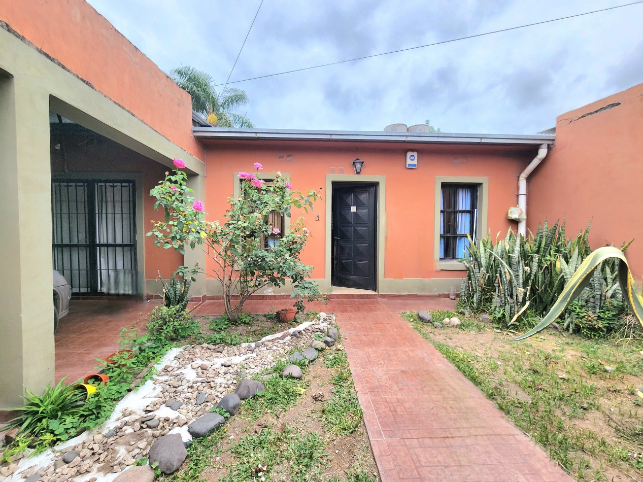 Las Talitas- B° Los Apostoles- Casa de 2D c/ Cochera y Pileta