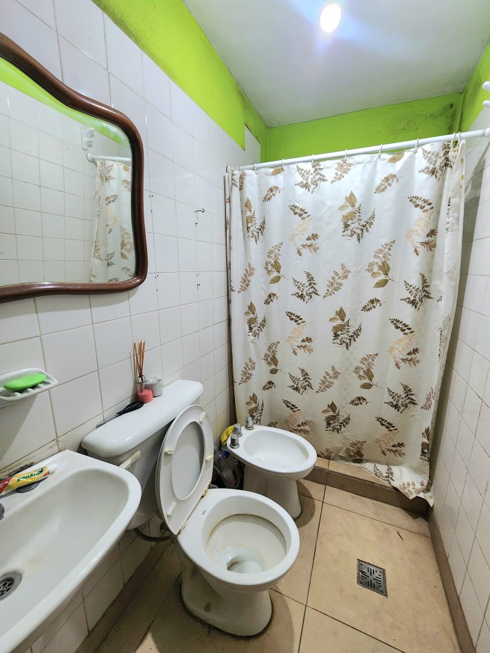 Las Talitas- B° Los Apostoles- Casa de 2D c/ Cochera y Pileta