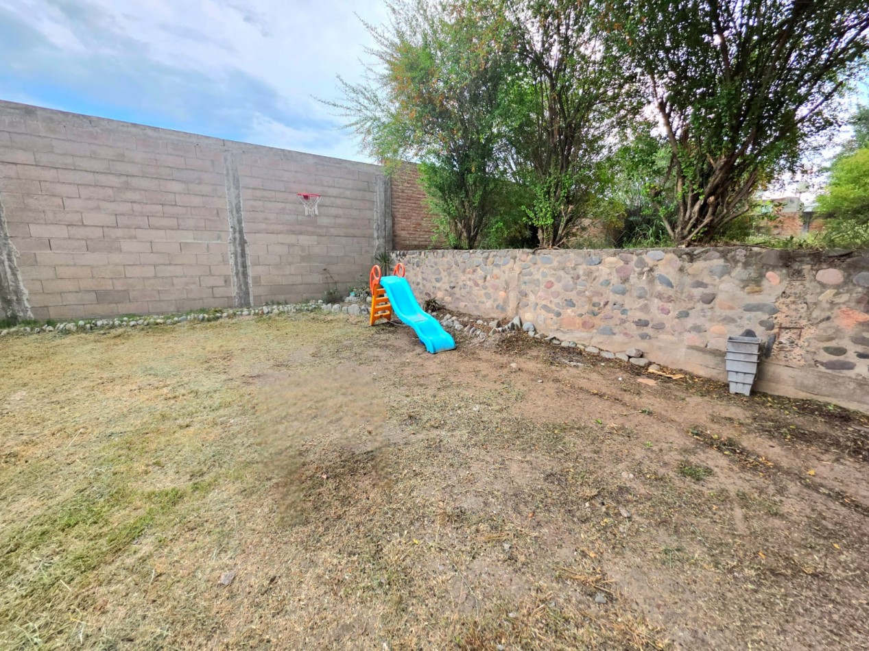 B° Privado Natania Los Nogales - Casa de 3D + Cochera + Fondo