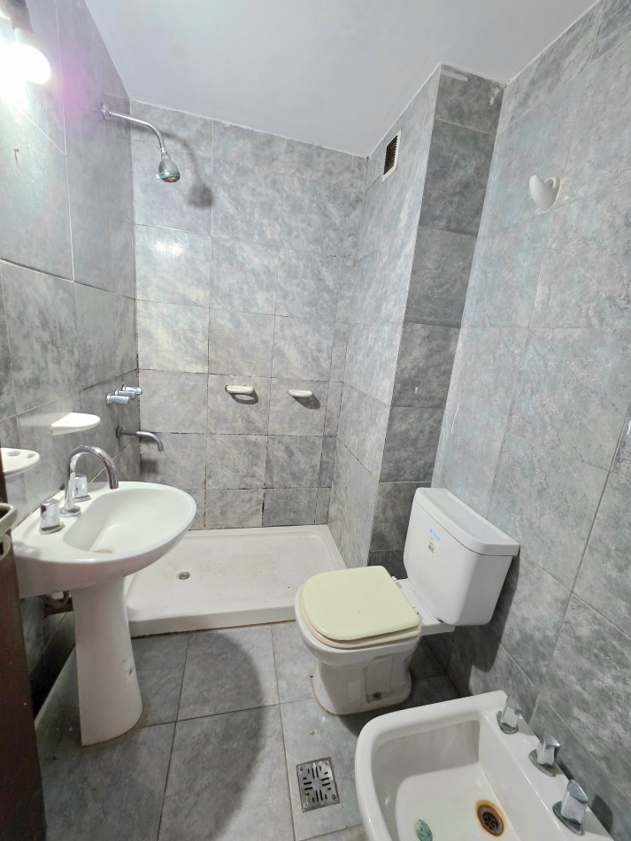 C/ Colombia 249 - Planta Baja c/ doble Patio de 1 Dormitorio c/ Escrituras 