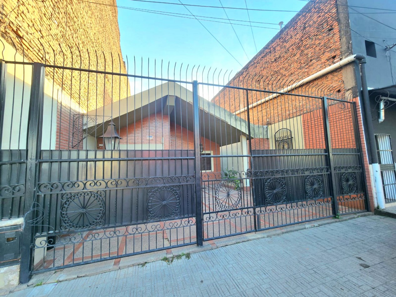 APTA CREDITO!!! C/ Monteagudo 1700 - CASA DE 3D + COCHERA + PATIO