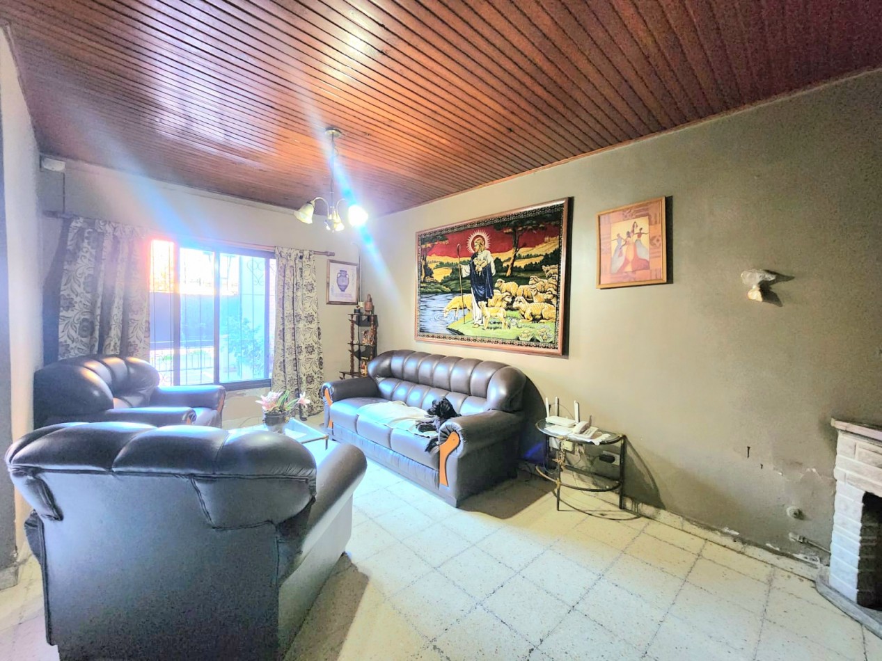 APTA CREDITO!!! C/ Monteagudo 1700 - CASA DE 3D + COCHERA + PATIO