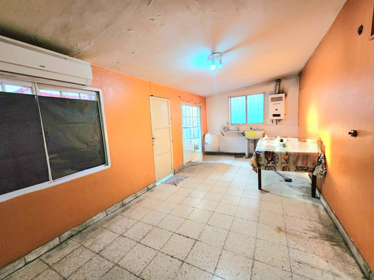 APTA CREDITO!!! C/ Monteagudo 1700 - CASA DE 3D + COCHERA + PATIO