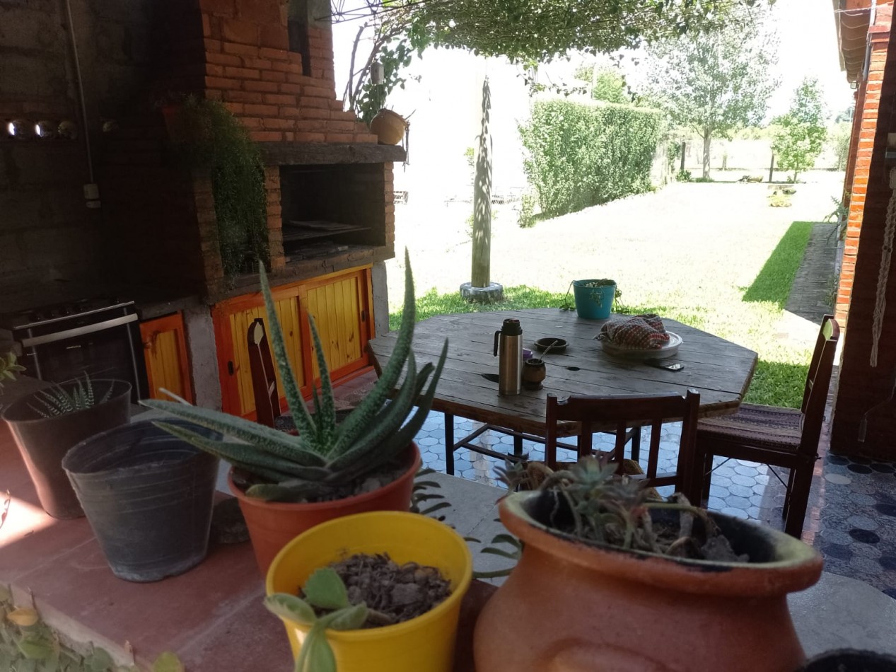 Los Villagra - Casa Simil Tronco de 2D + Quincho + Galeria 