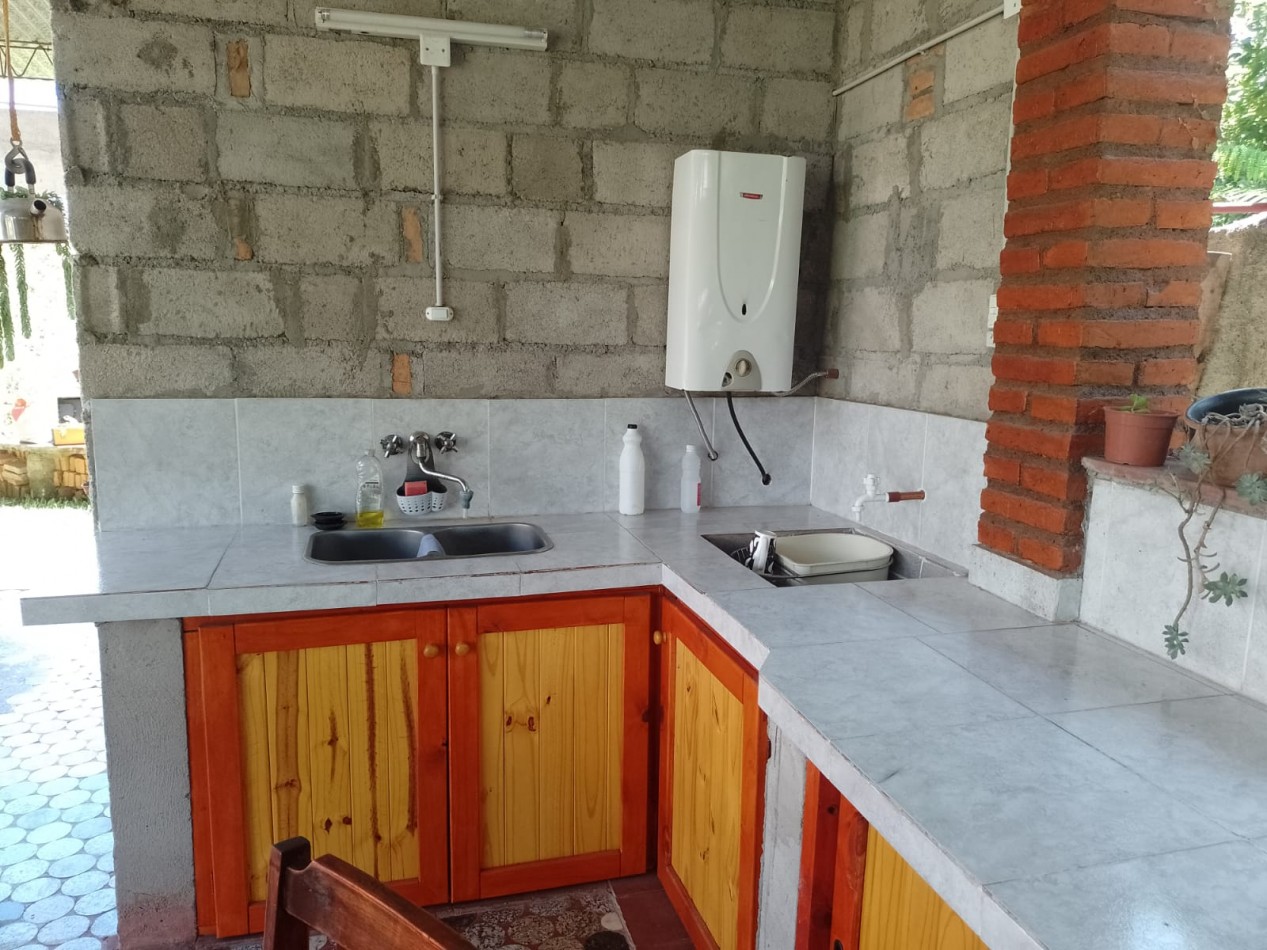 Los Villagra - Casa Simil Tronco de 2D + Quincho + Galeria 