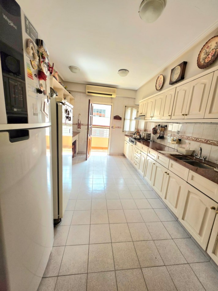 C\ Junin 41 - Piso completo Premium de 4D c/ boble Balcon 