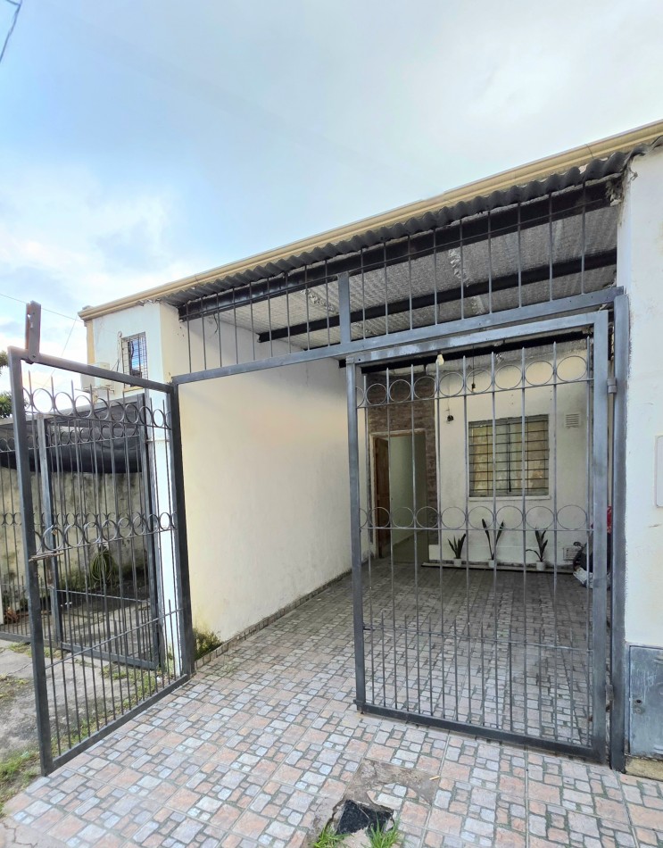 C/ Corrientes 3046 - Duplex 2D c/ Patio y Cochera 