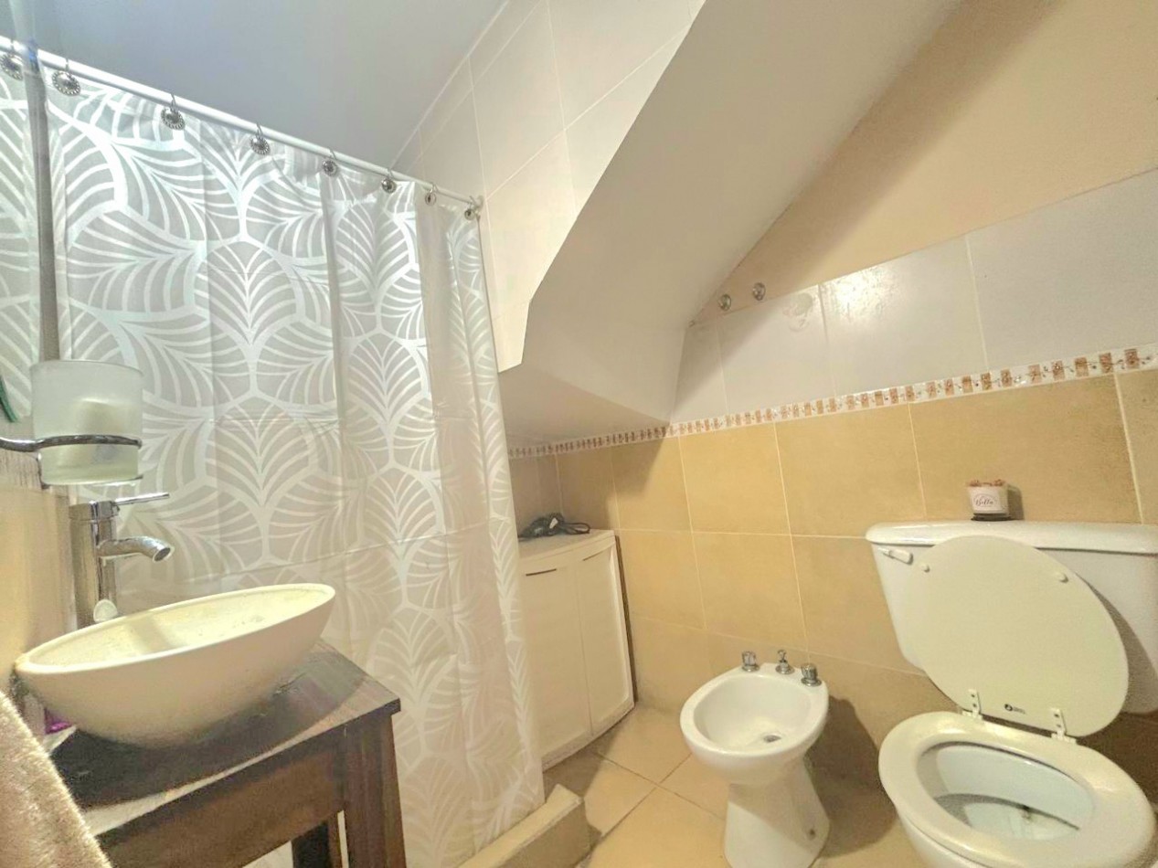 C/ Corrientes 3046 - Duplex 2D c/ Patio y Cochera 