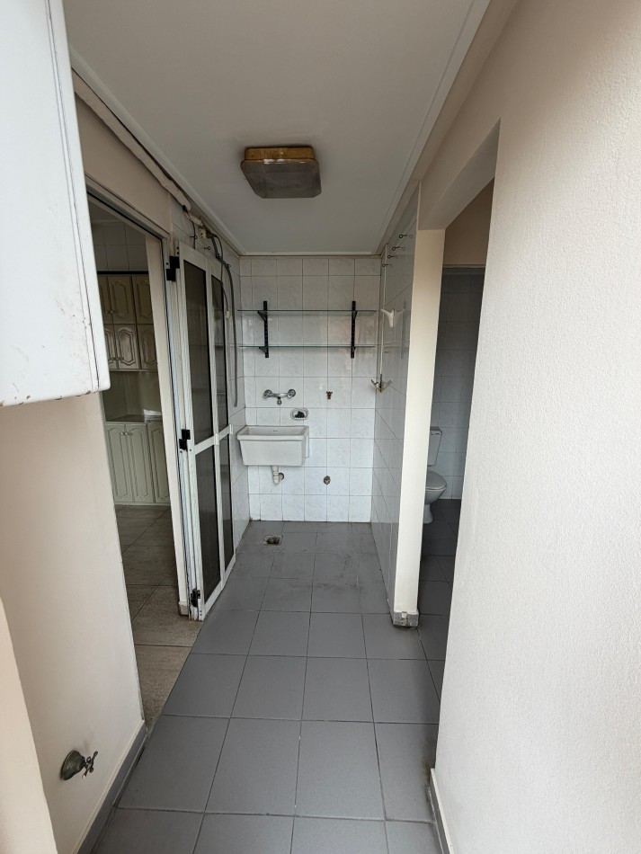 APTO CREDITO!! C/ Las Heras 128 - DEPTO. 2D + DEP. C/ BALCON + COCHERA