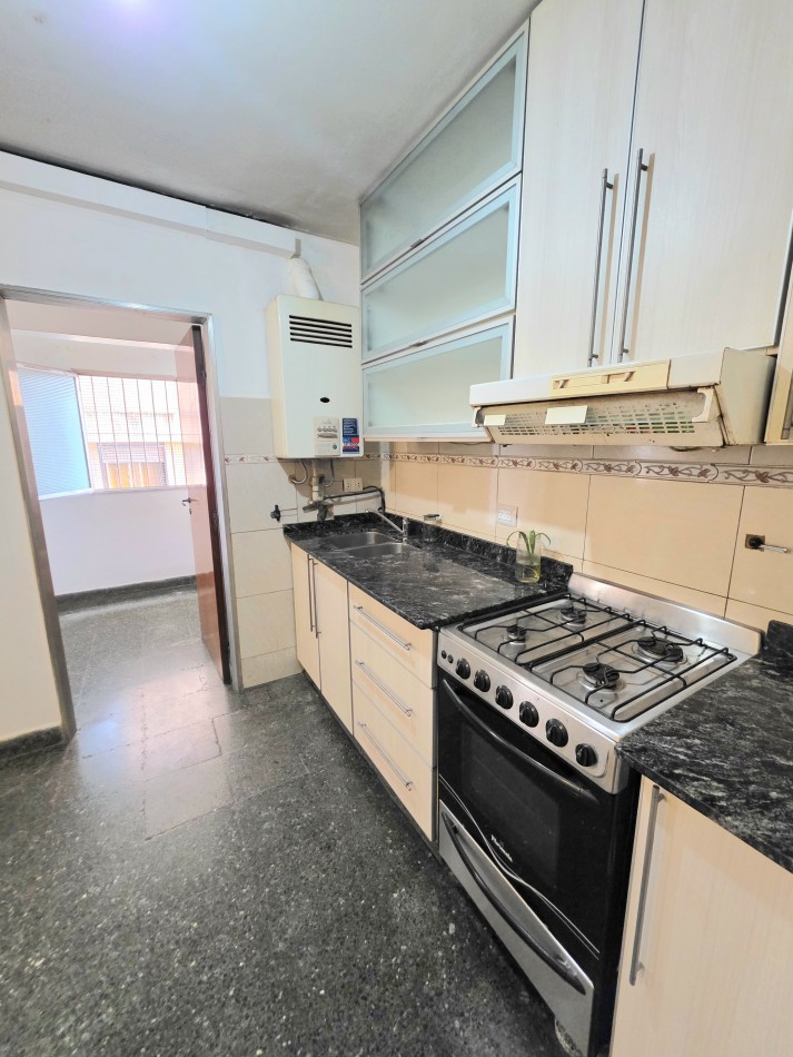 APTO CREDITO!! MAIPU AL 500 DEPTO. 2D + DEP. SERV. REFORMADO