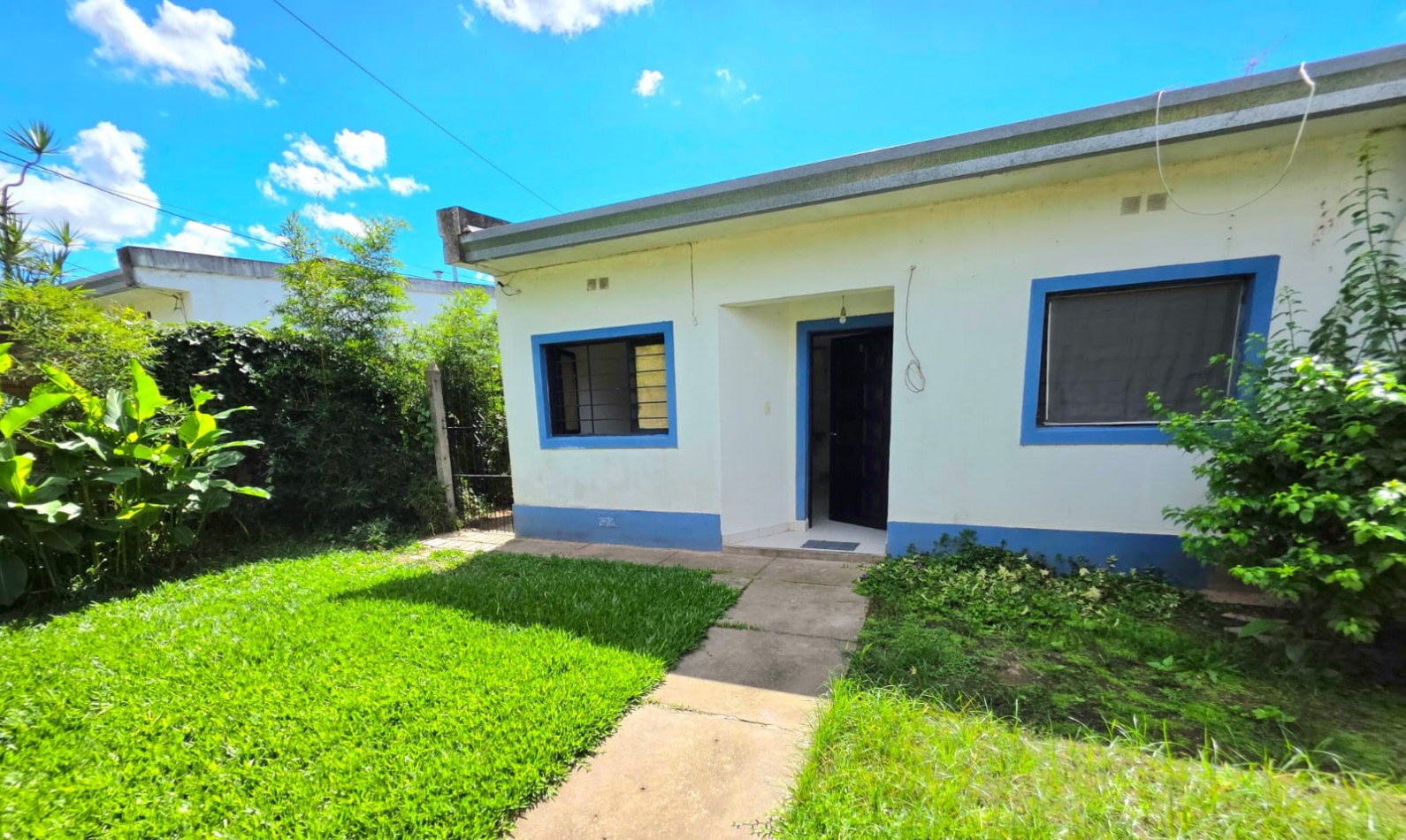 B° Psicologos Villa Carmela (Yerba Buena)- Casa de 2D + Fondo + Cochera