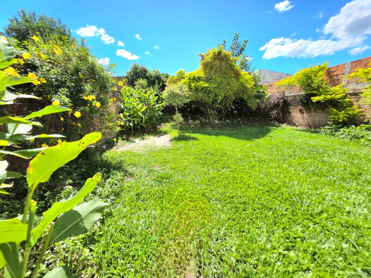 B° Psicologos Villa Carmela (Yerba Buena)- Casa de 2D + Fondo + Cochera