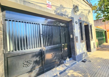 B° Sur- Rondeau al 1000 - Casa Reformada de 5D + Local + Cochera