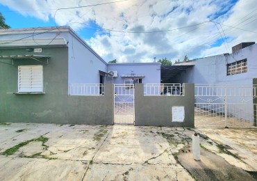 Villa Mariano Moreno - Apta Credito!! Casa de 3D + Fondo y Cochera c/ 37 al 600    