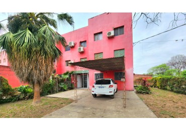 Av. San Ramon al 800 - Depto. Planta Baja de 3D con cochera y Jardin -  B° Señalero