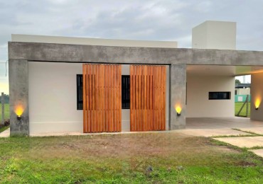 A Estrenar! B° Privado Las Cañas - Casa de 3D + Terreno de 403 m2 Central 